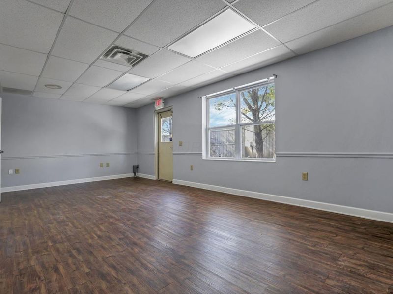 967 Worthington Woods Loop Road, Columbus, OH 43085 Photo 13