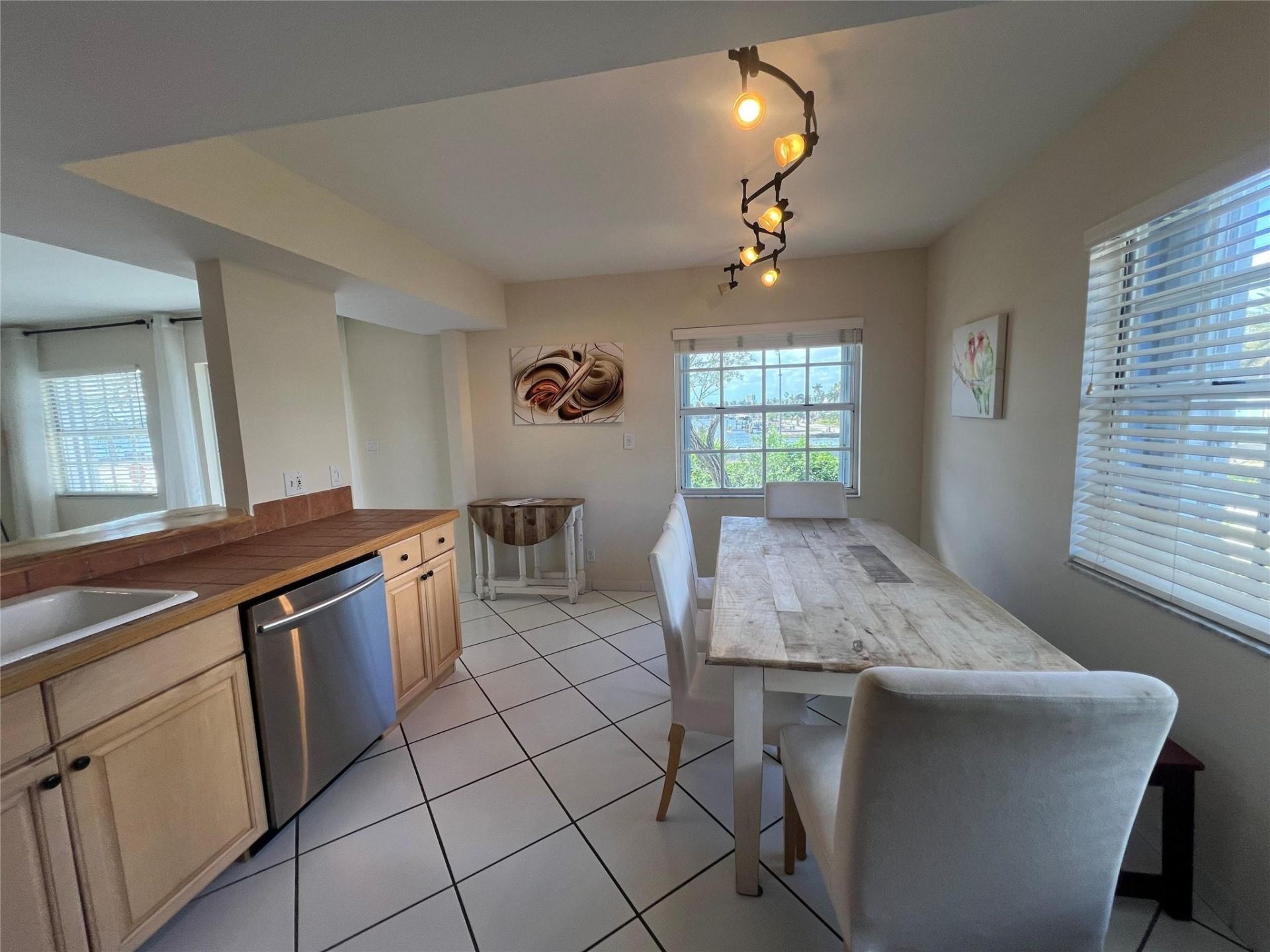 355 Virginia Street, Hollywood, FL 33019 Photo