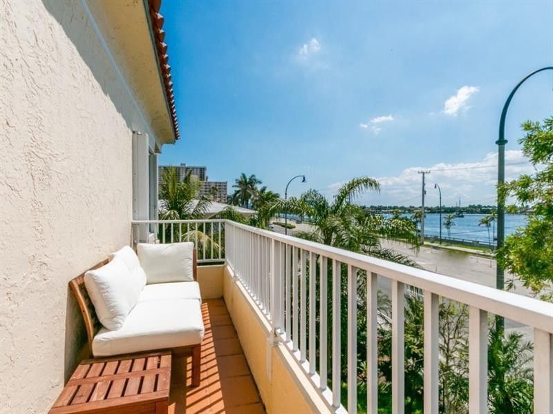 355 Virginia Street, Hollywood, FL 33019 Photo