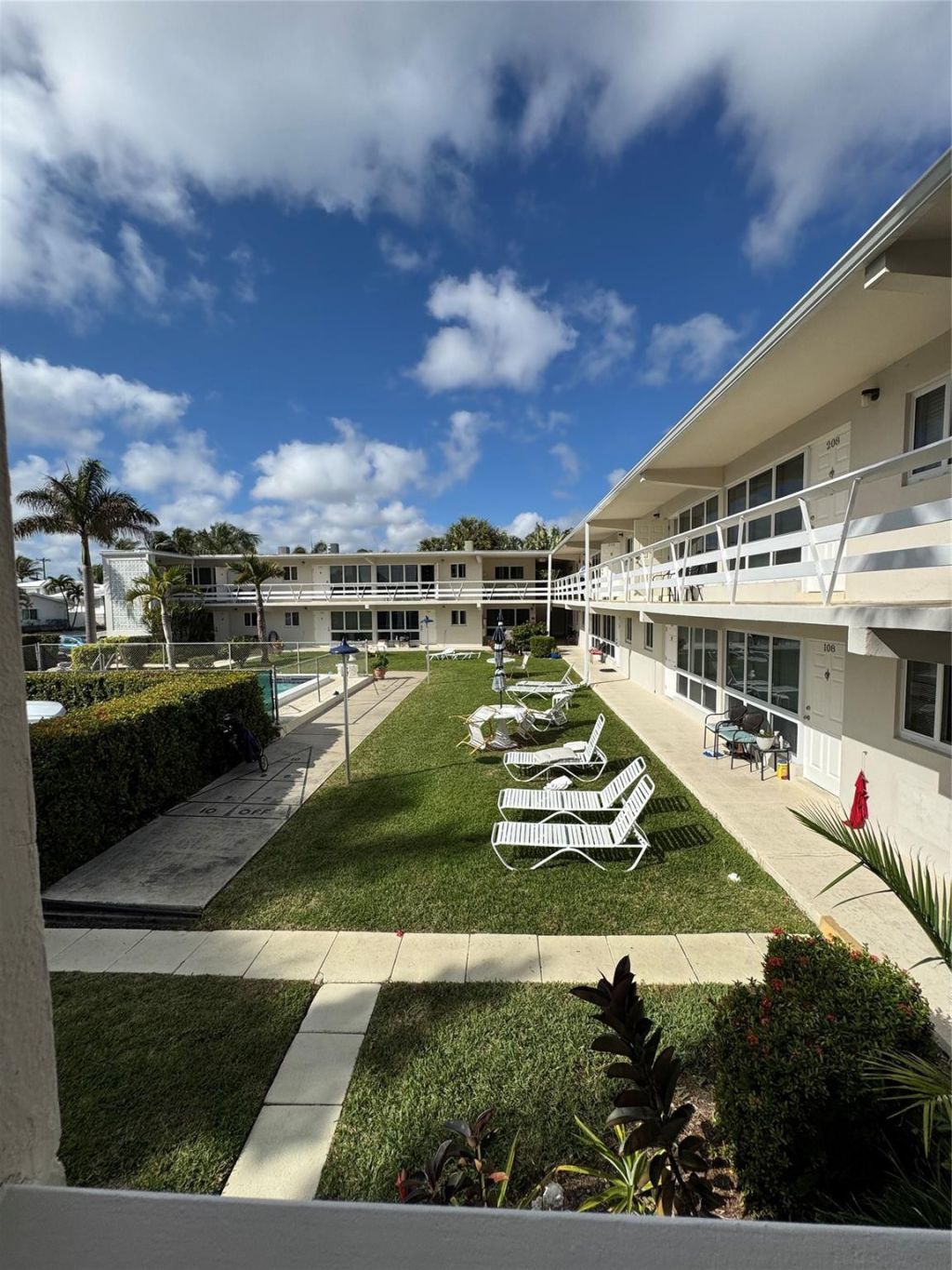 3205 SE 7th Street, Unit 201, Pompano Beach, FL 33062 Photo