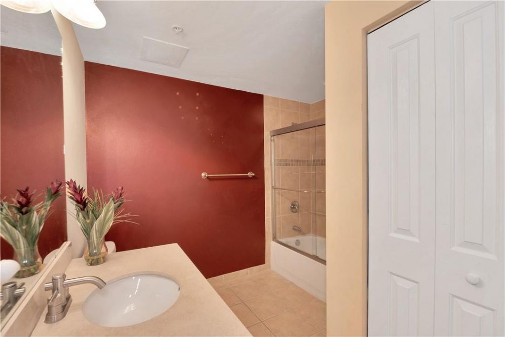 511 SE 5th Avenue, Unit 1217, Fort Lauderdale, FL 33301 Photo