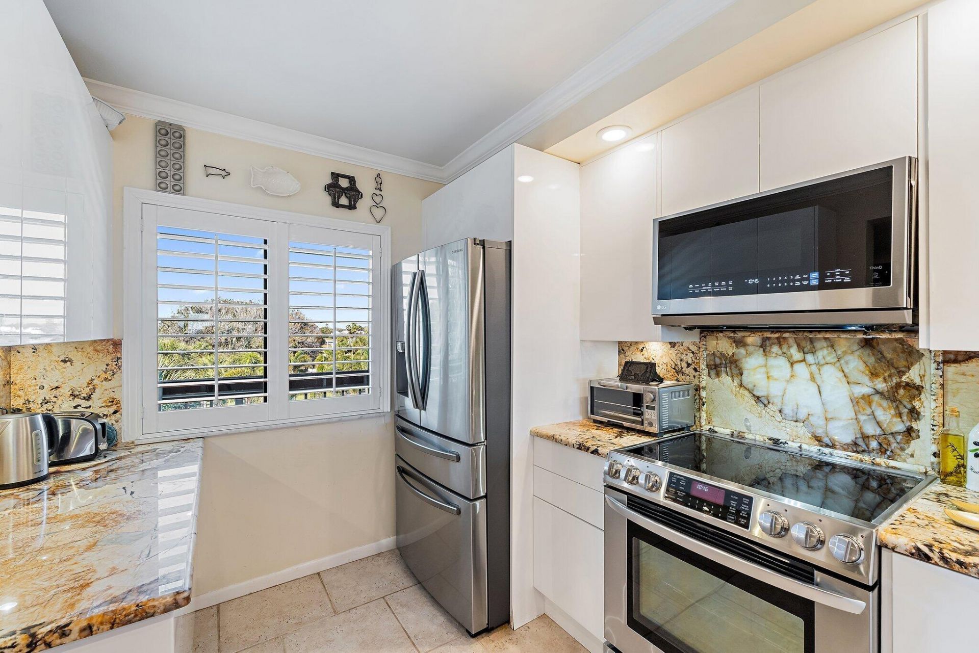 401 Ocean Bluffs Boulevard, Unit 402, Jupiter, FL 33477 Photo