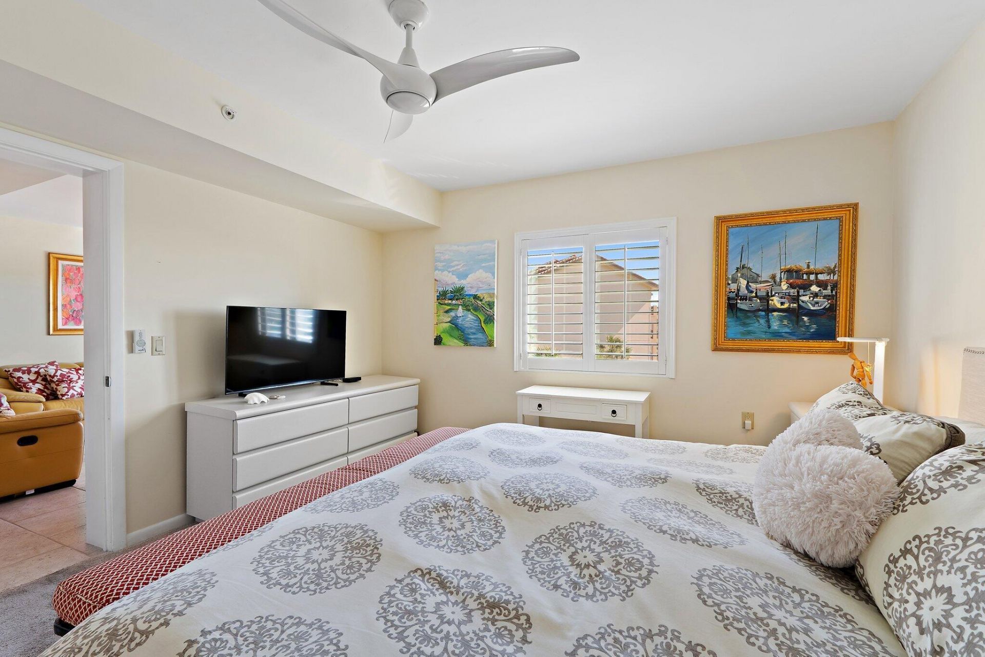 401 Ocean Bluffs Boulevard, Unit 402, Jupiter, FL 33477 Photo