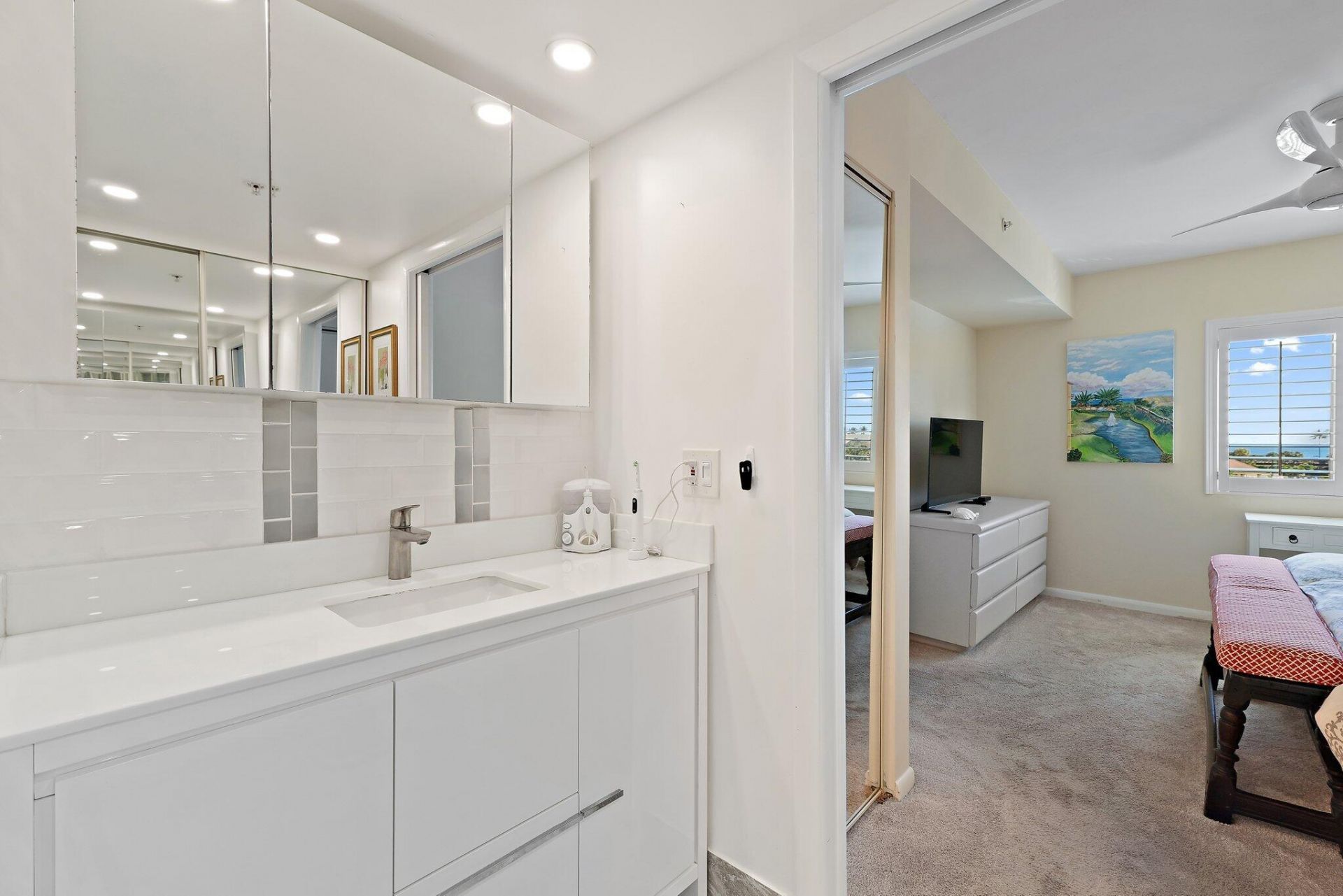 401 Ocean Bluffs Boulevard, Unit 402, Jupiter, FL 33477 Photo