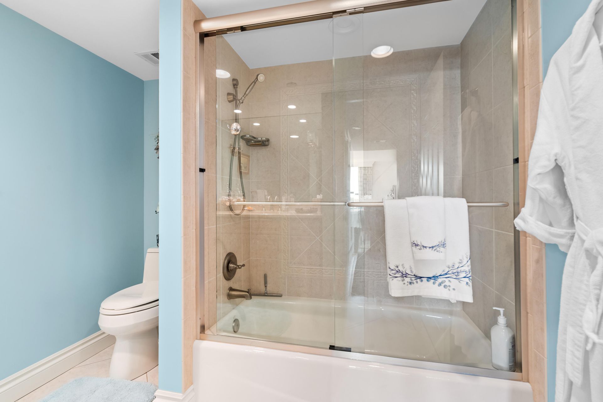 19670 Beach Road, Unit Ph B-4, Jupiter, FL 33469 Photo