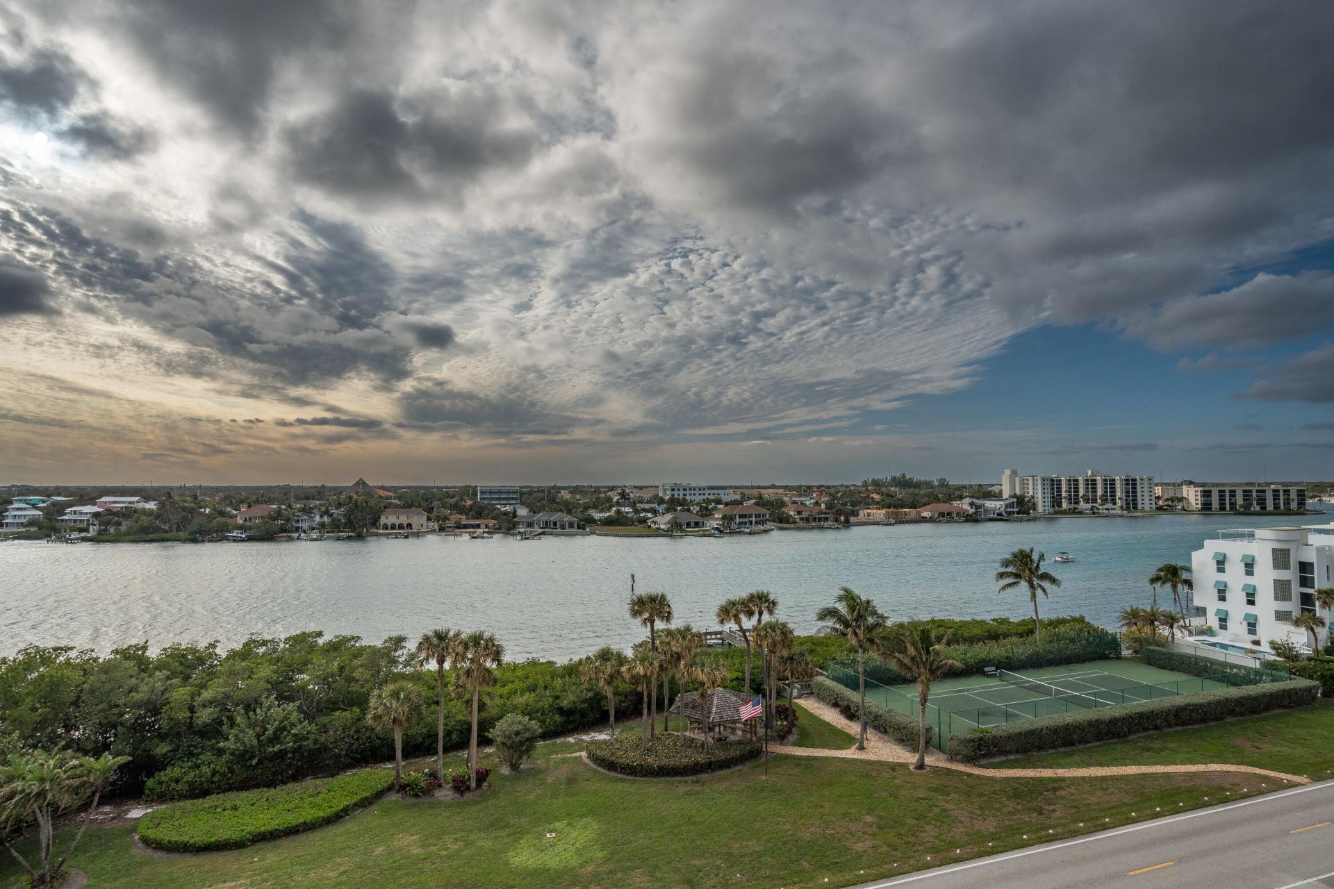 19670 Beach Road, Unit Ph B-4, Jupiter, FL 33469 Photo