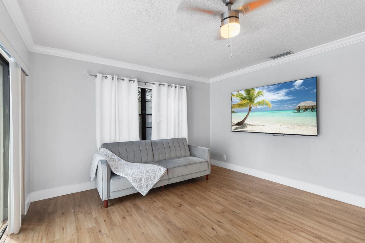 3301 NW 97th Terrace, Sunrise, FL 33351 Photo