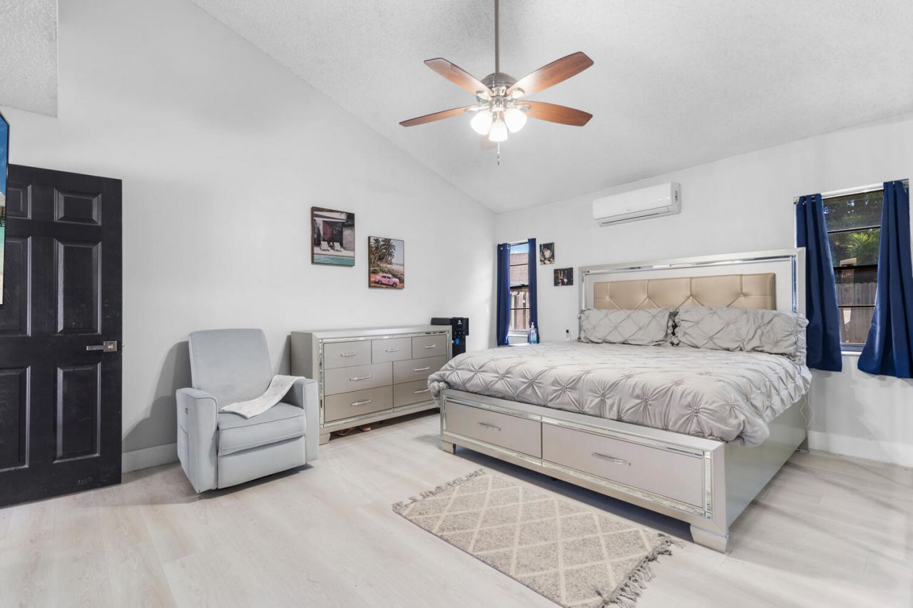 3301 NW 97th Terrace, Sunrise, FL 33351 Photo