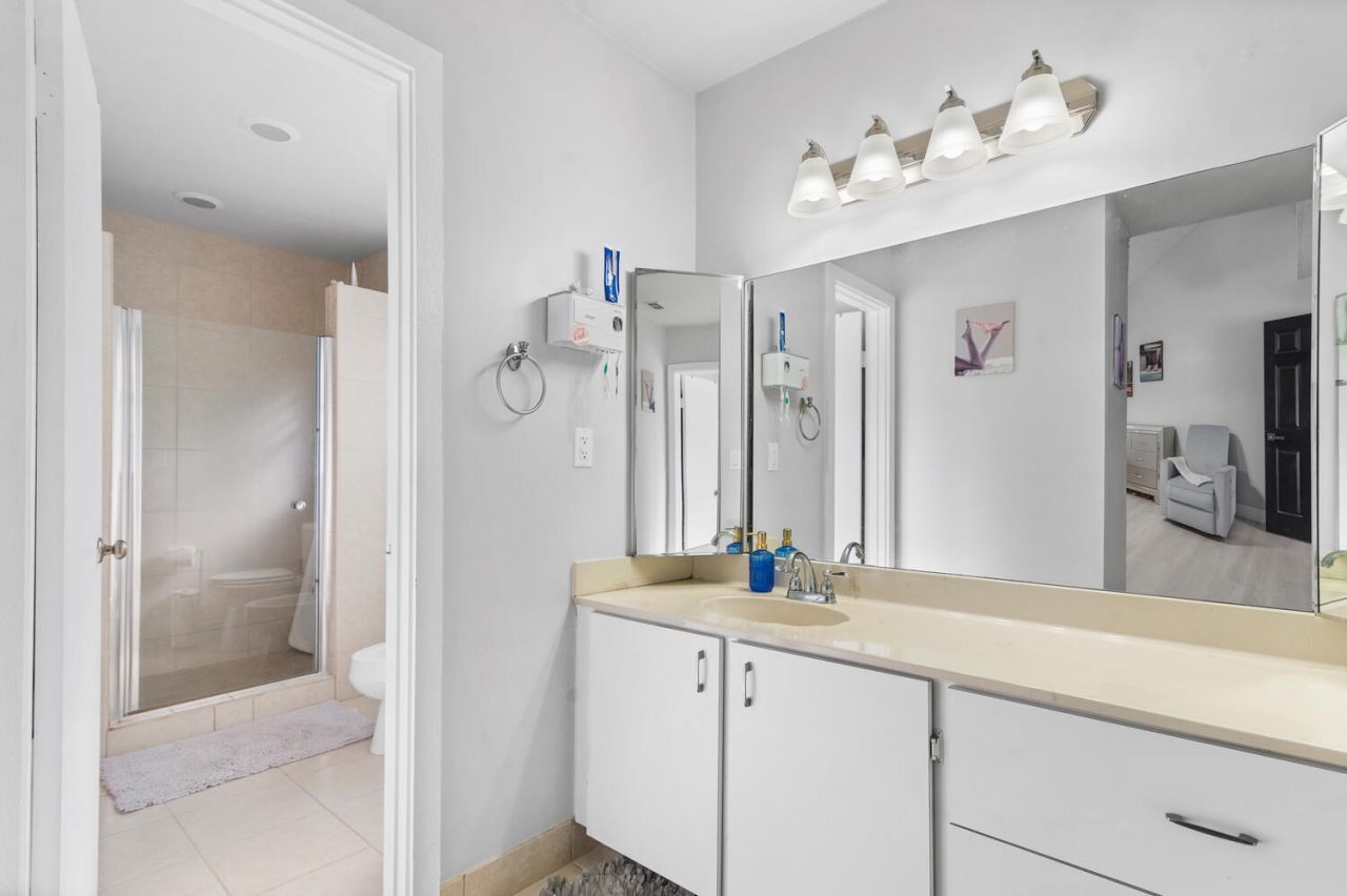 3301 NW 97th Terrace, Sunrise, FL 33351 Photo