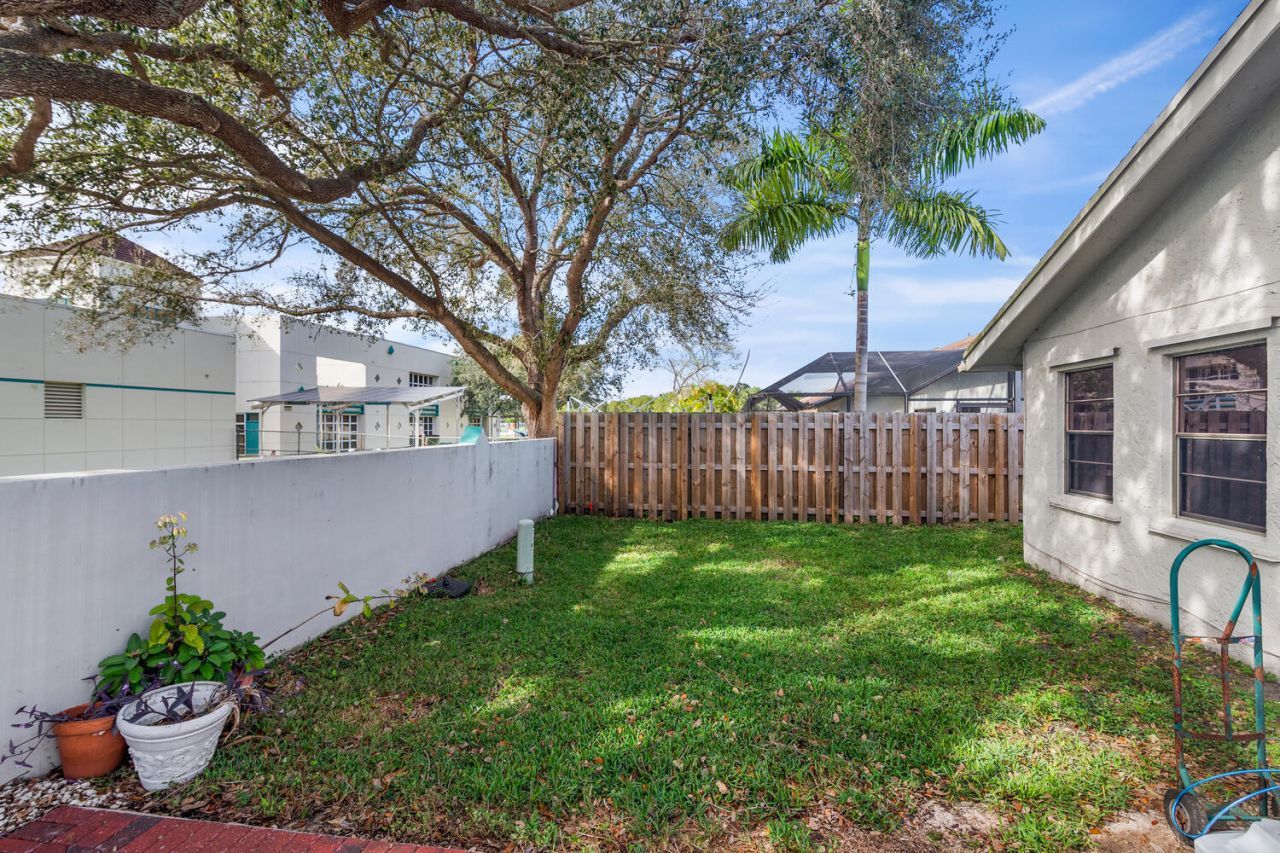 3301 NW 97th Terrace, Sunrise, FL 33351 Photo