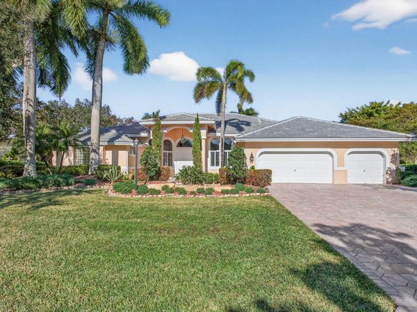 6855 NW 102nd Lane, Parkland, FL 33076