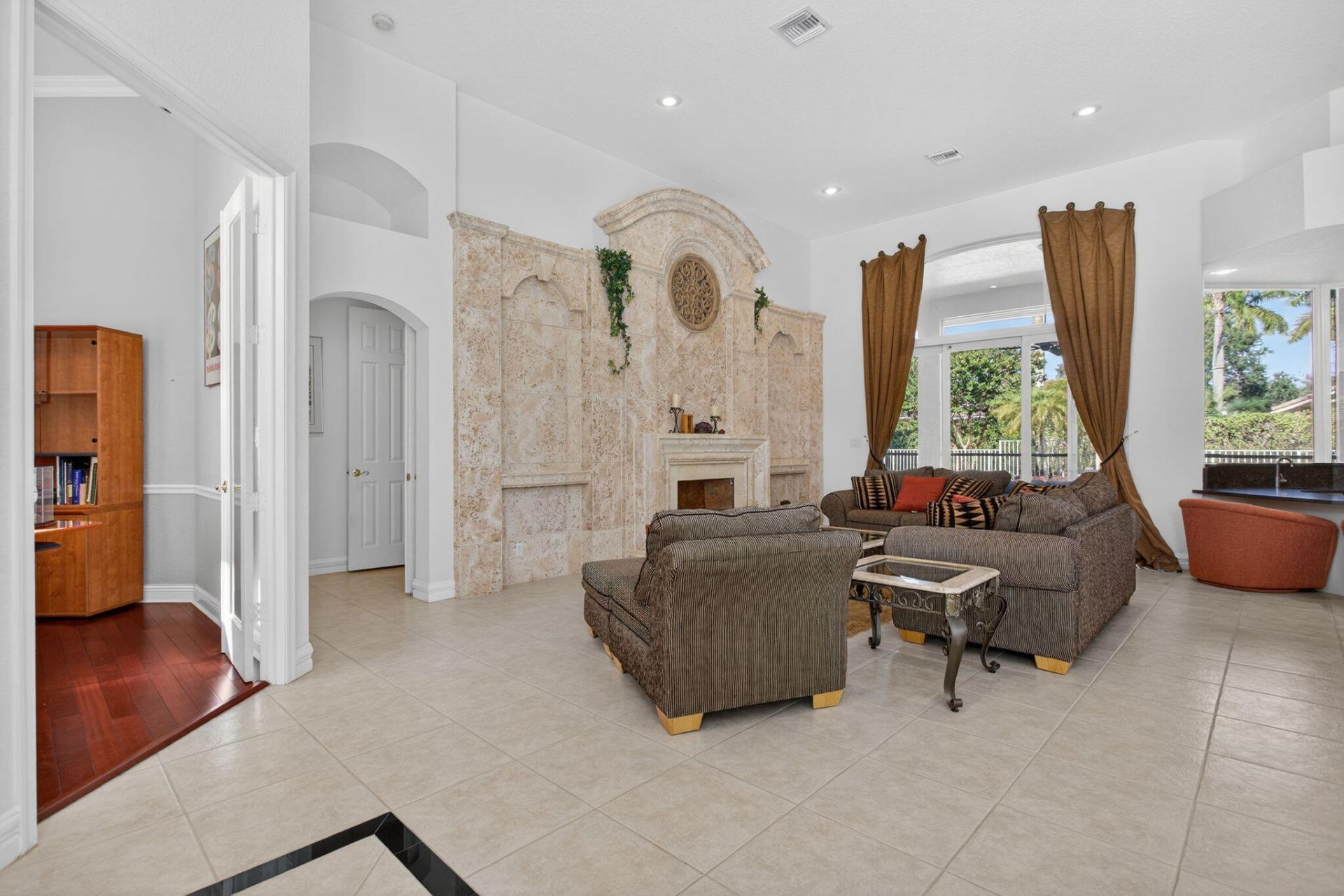 6855 NW 102nd Lane, Parkland, FL 33076 Photo