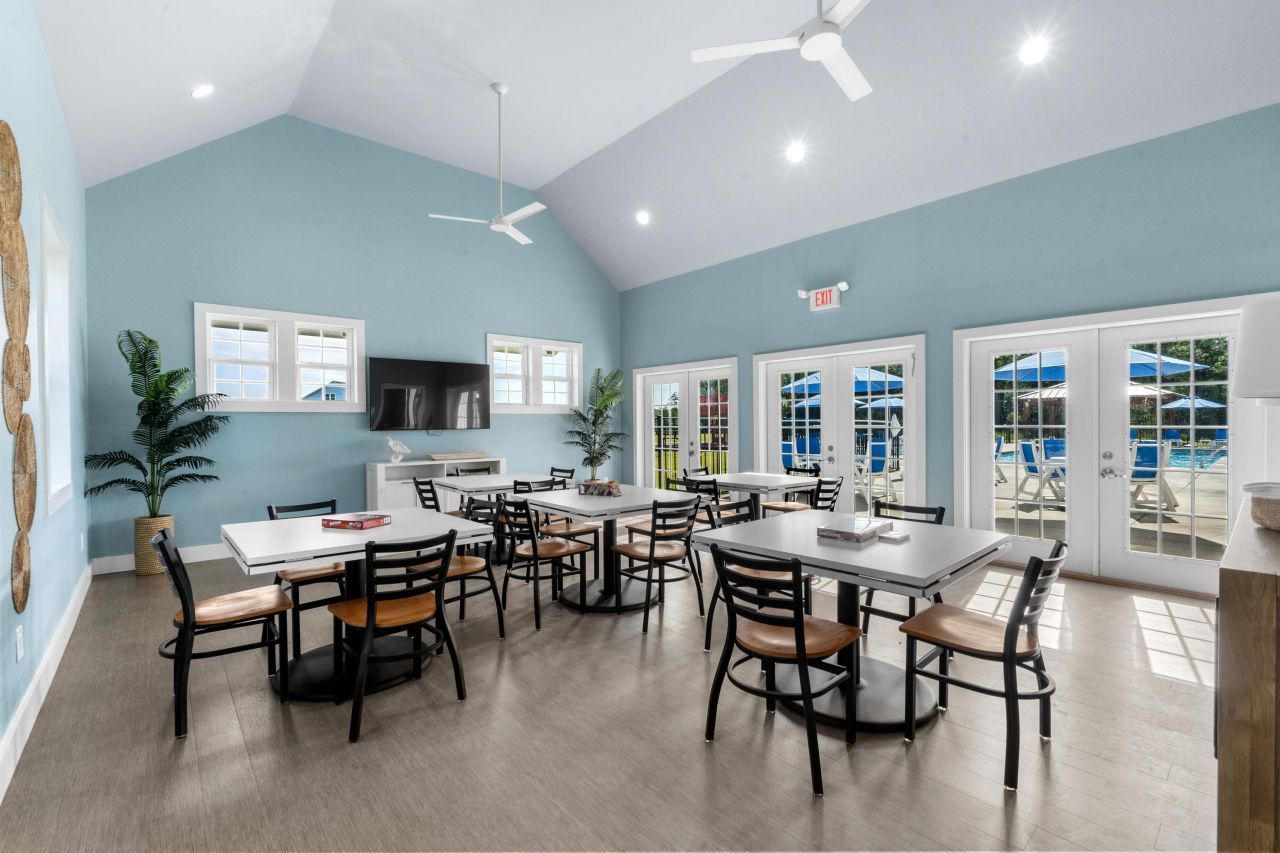 8201 Essence Dr. Photo 23