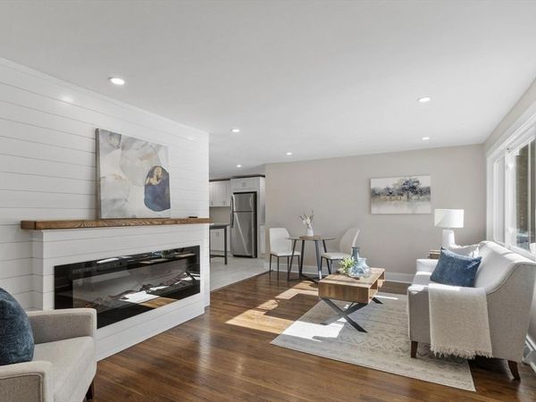 68 East St, Hanover, MA 02339