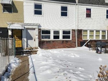 5717 FLEETWING DRIVE, LEVITTOWN, PA 19057