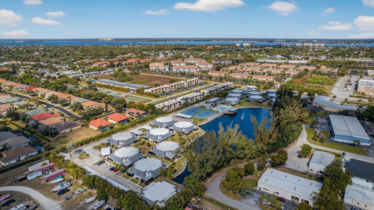 16191 Amberwood Lake Ct, Unit 1, Fort Myers, FL 33908 Photo