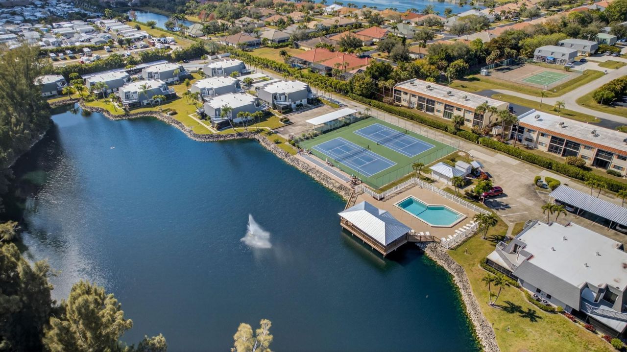 16191 Amberwood Lake Ct, Unit 1, Fort Myers, FL 33908 Photo