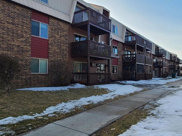 14630 Garrett Avenue, Unit 606, Apple Valley, MN 55124
