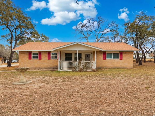 155 ranch country, La Vernia, TX 78121