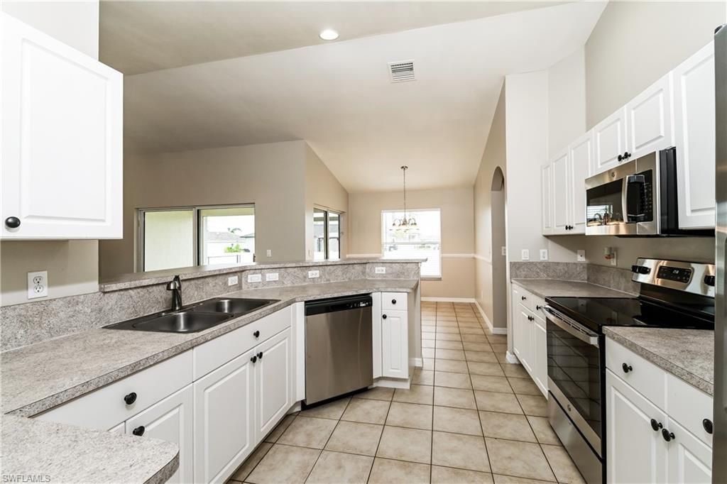 1141 SW 6th Ter, Cape Coral, FL 33991 Photo