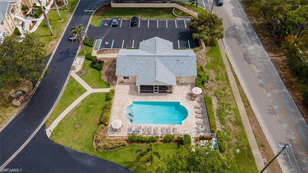 760 Wiggins Lake Dr, Unit 205, Naples, FL 34110 Photo