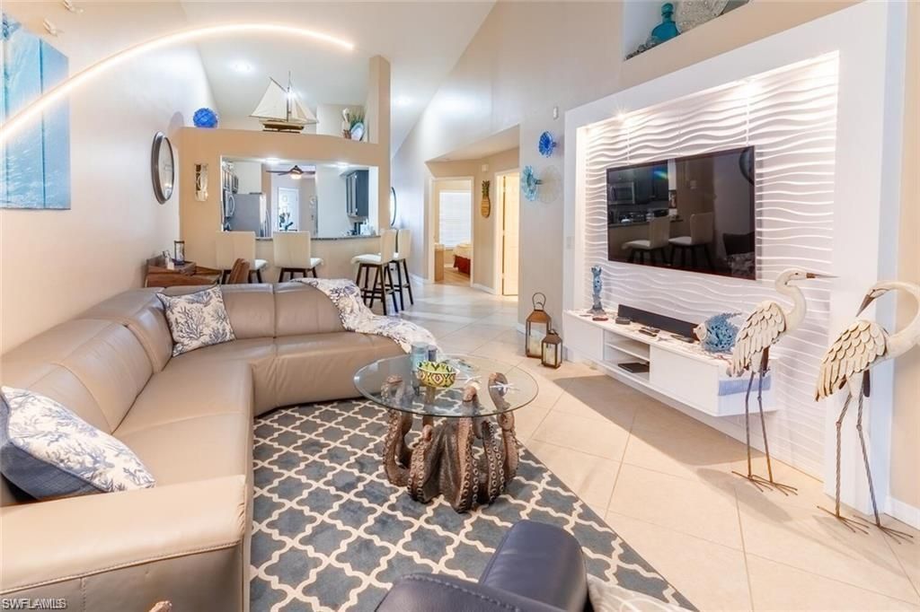 760 Wiggins Lake Dr, Unit 205, Naples, FL 34110 Photo