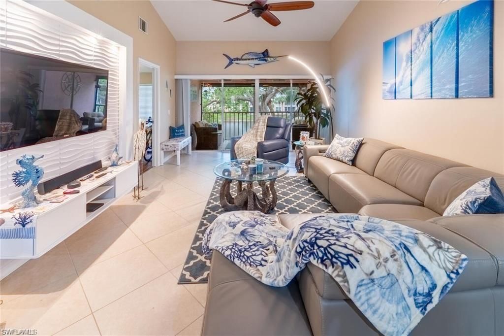 760 Wiggins Lake Dr, Unit 205, Naples, FL 34110 Photo