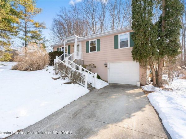 2230 Hamelon Street, Lansing, MI 48910