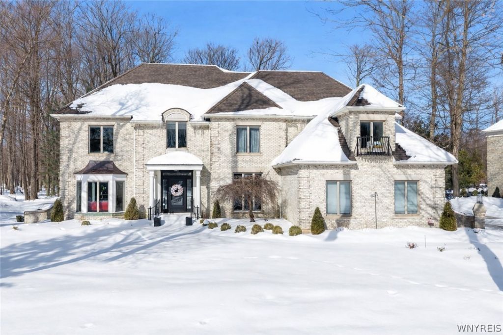 9624 Cobblestone Drive, Clarence, NY 14031 Main Photo