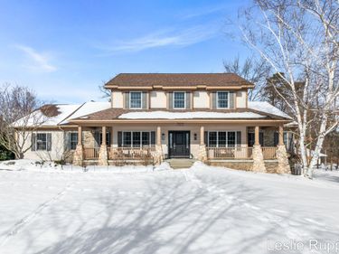 7913 Jonathan Woods Drive SE, Ada, MI 49301