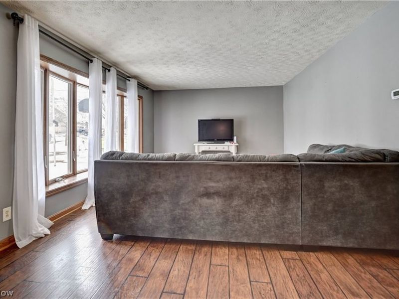 240 HARMON Avenue NW, Brewster, OH 44613 Photo 12