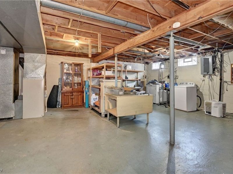 240 HARMON Avenue NW, Brewster, OH 44613 Photo 21