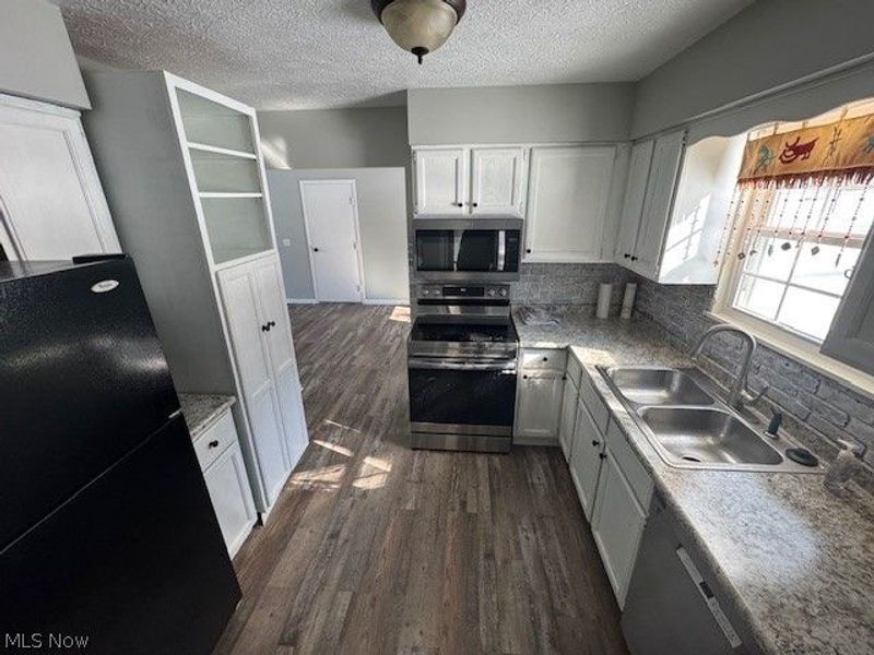 1206 Heatherstone Drive, Painesville Township, OH 44077 Photo 7