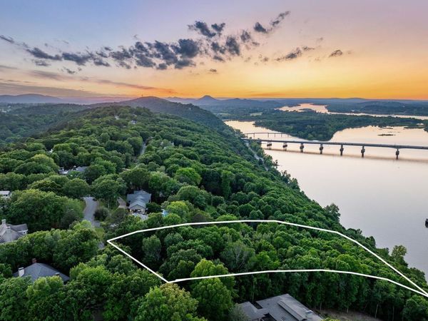 6 River View Point, Little Rock, AR 72227