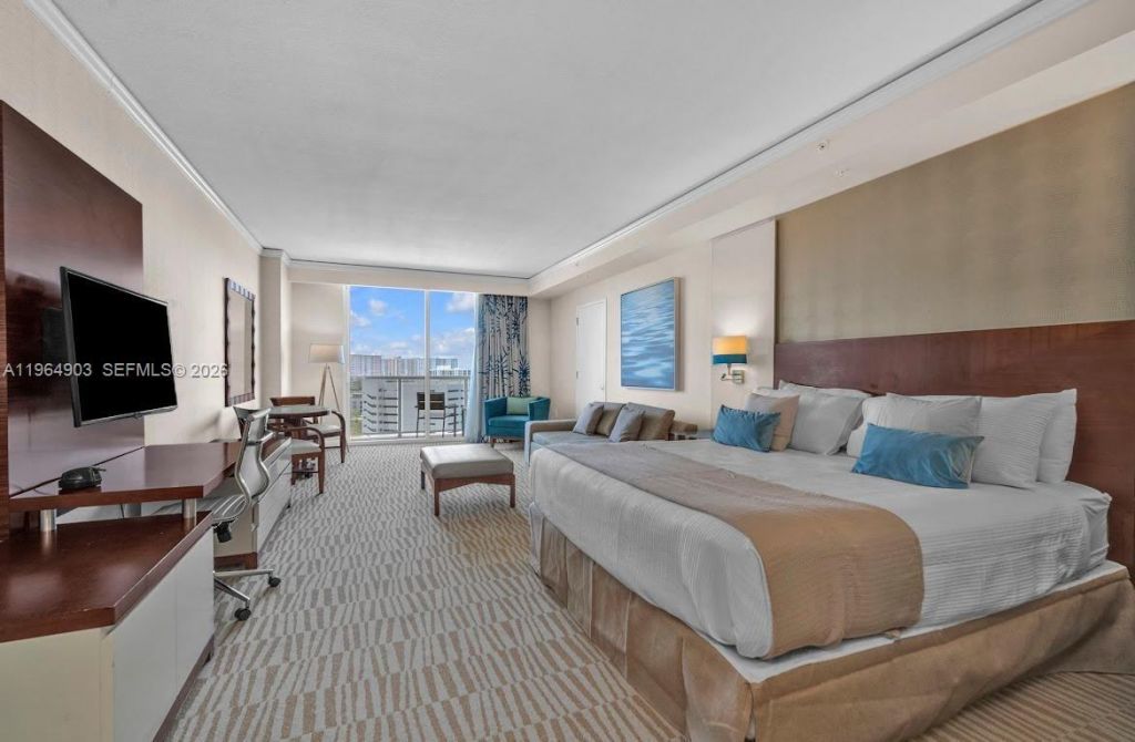 18001 Collins Ave, Unit 917, Sunny Isles Beach, FL 33160 Photo