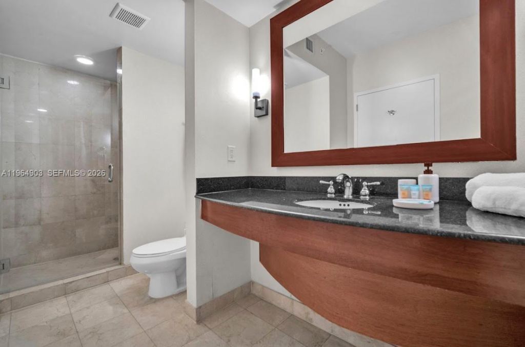 18001 Collins Ave, Unit 917, Sunny Isles Beach, FL 33160 Photo