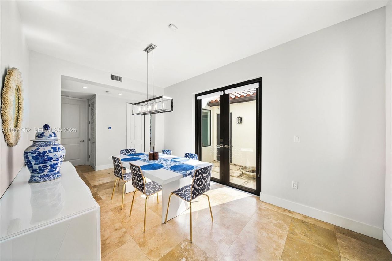 6001 SW 28th St, Miami, FL 33155 Photo