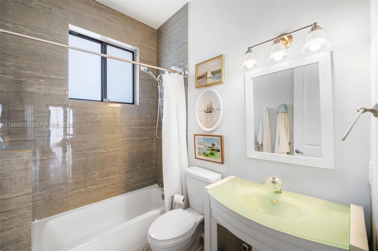 6001 SW 28th St, Miami, FL 33155 Photo