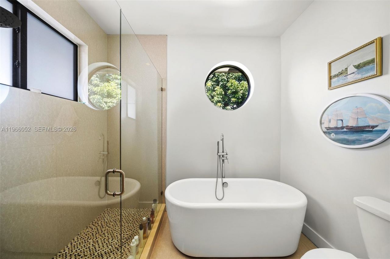 6001 SW 28th St, Miami, FL 33155 Photo