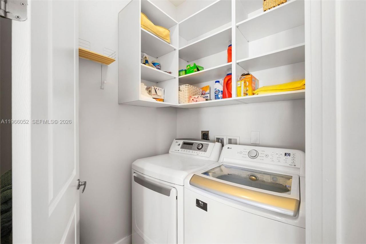 6001 SW 28th St, Miami, FL 33155 Photo