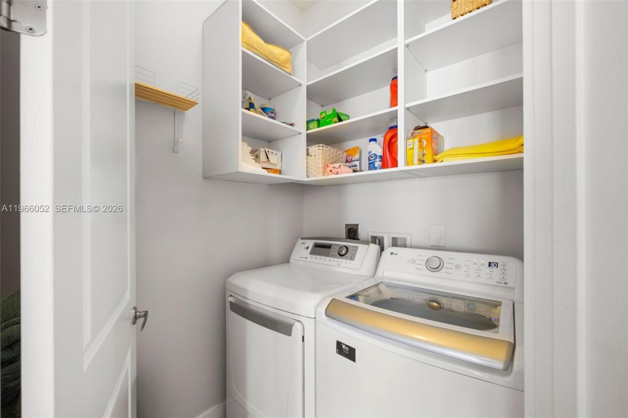 6001 SW 28th St, Miami, FL 33155 Photo