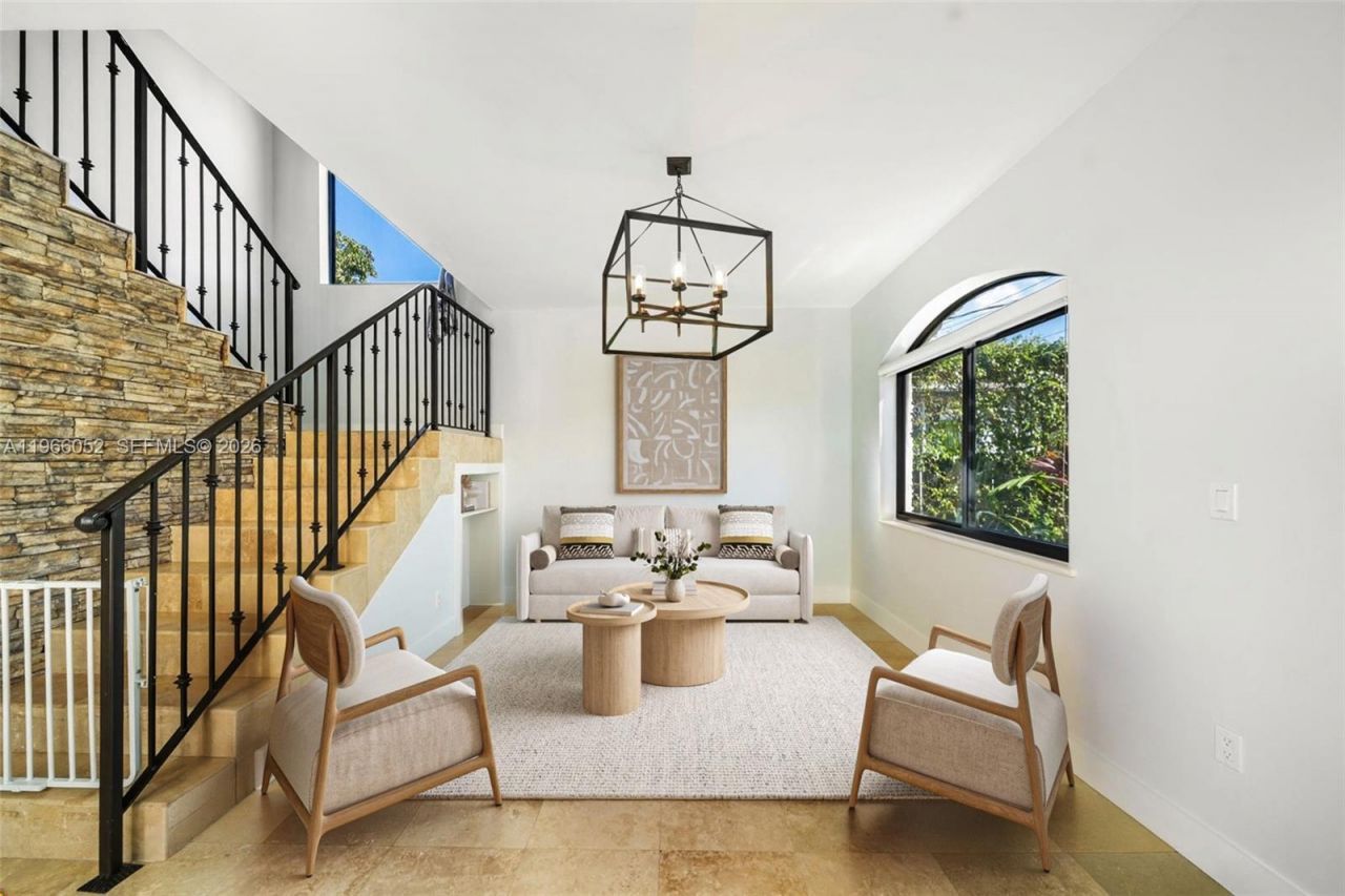 6001 SW 28th St, Miami, FL 33155 Photo