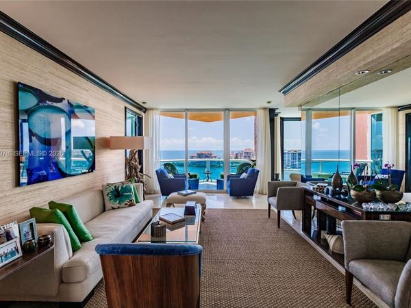 300 S Pointe Dr , Unit 1604, Miami Beach, FL 33139