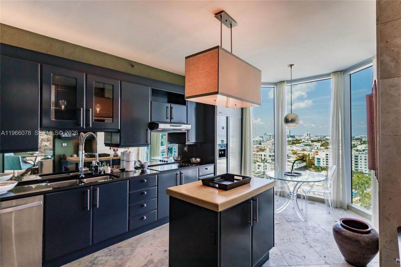 300 S Pointe Dr , Unit 1604, Miami Beach, FL 33139 Photo