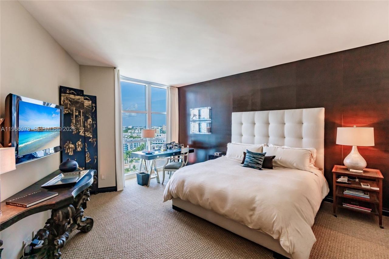 300 S Pointe Dr , Unit 1604, Miami Beach, FL 33139 Photo