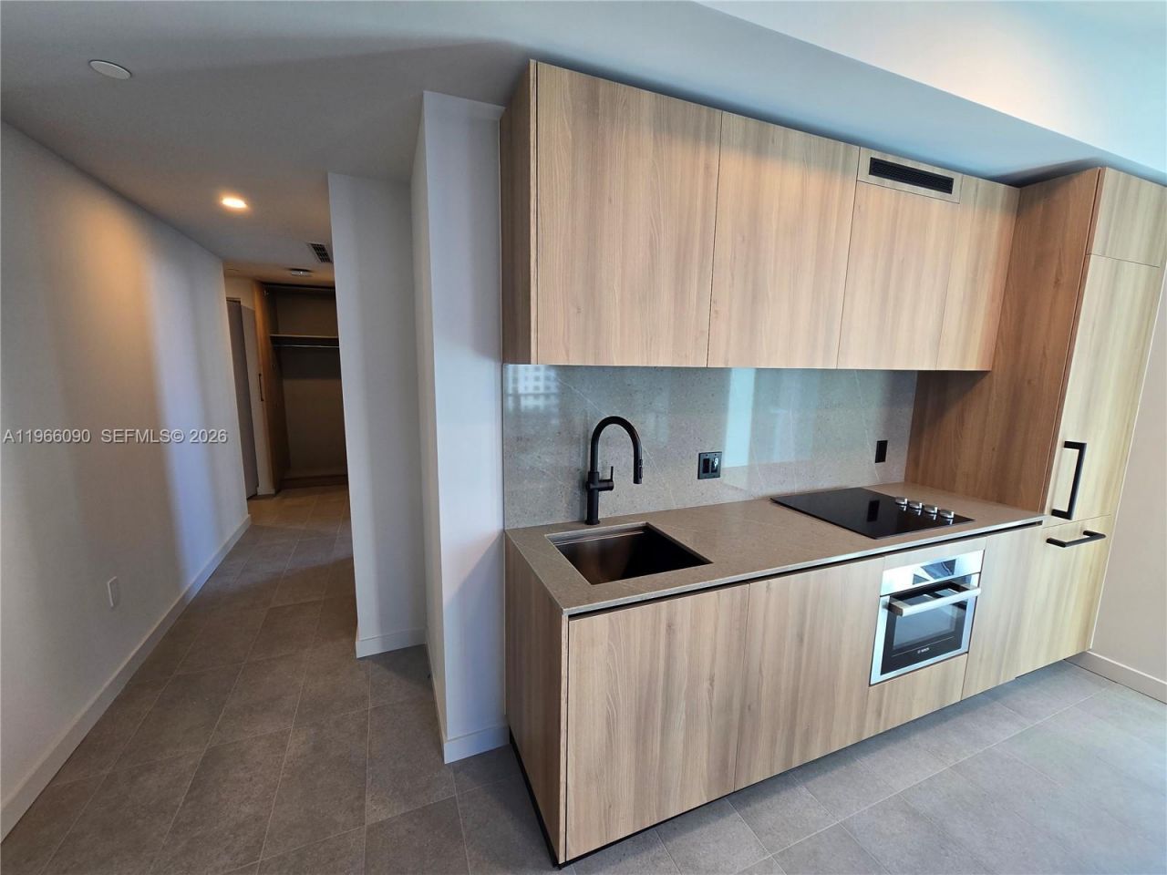 121 NE 5 St, Unit 2908, Miami, FL 33132 Photo