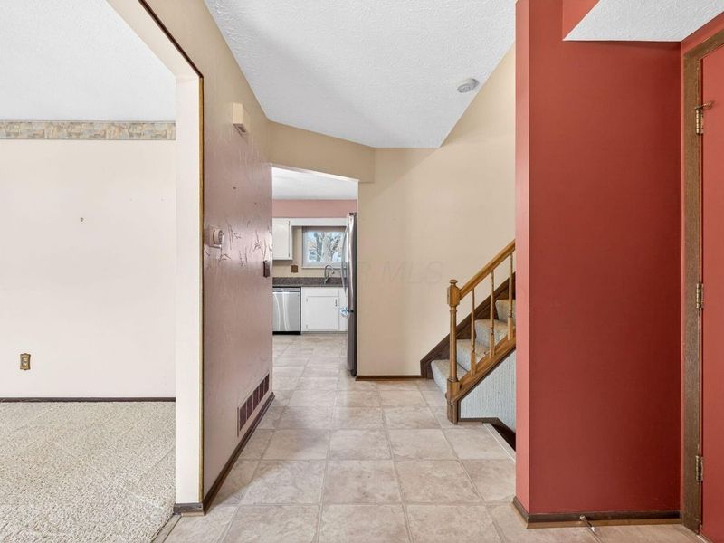 3712 Creek Ridge Court, Columbus, OH 43230 Photo 18