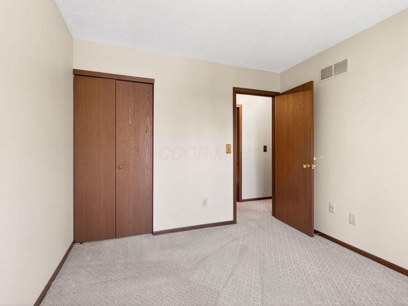 3712 Creek Ridge Court, Columbus, OH 43230 Photo 26