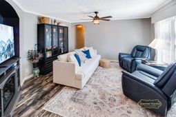 1521 Aries Ln.  photo 4