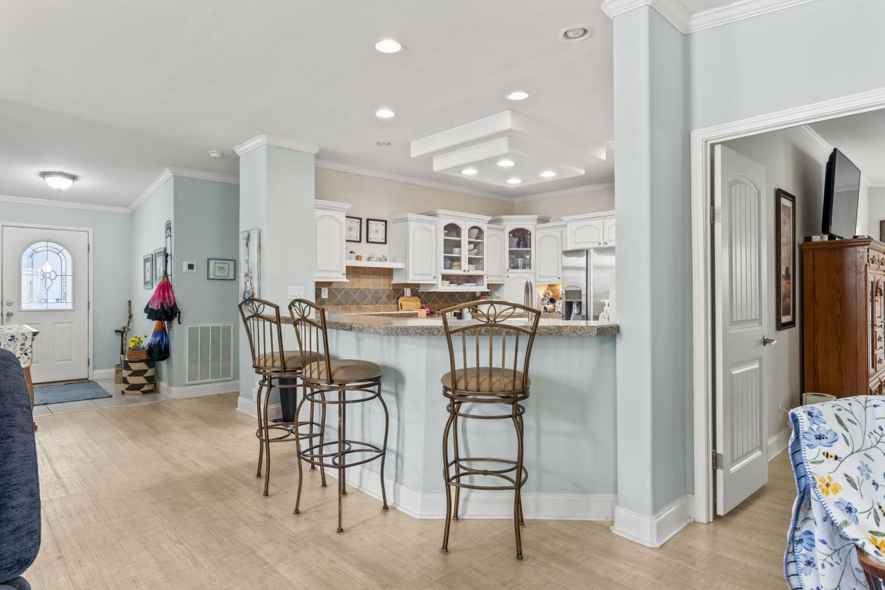 137 Wellspring Dr.  Photo 11